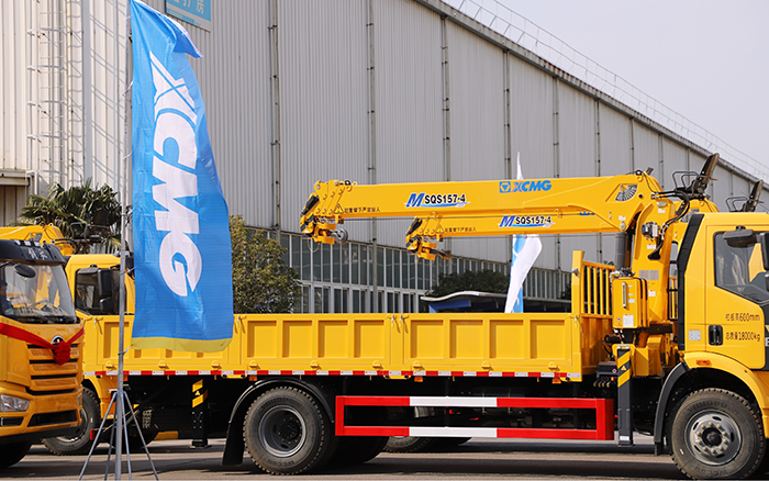 助力城市建設(shè)新征程！徐工隨車起重機M SQS157-4批量發(fā)車 